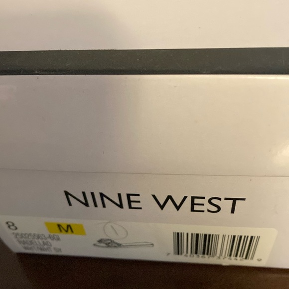 Nine West beautiful sandals beige wore once still brand new size 8 - Picture 7 of 7